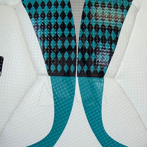 Ballon de football sur mesure de haute qualité fabriqué à la main au Pakistan avec étiquette personnalisée pour le football sportif - Product Image 6