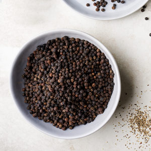 Poivre noir frais disponible en vrac, poivre noir de qualité supérieure avec un arôme naturel et une saveur authentique à vendre - Product Image 6