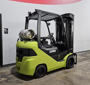 Offre exclusive aux enchères pour chariots élévateurs à pneus coussinés S32C 2021, capacité de maintien de 6500 LBS - Product Image 3