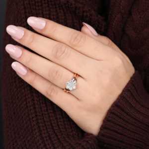 Anillo de Diamantes Cultivados en Laboratorio con Diseño Floral en Plata/Platino/Oro, Colección de Joyería de Lujo para Mujer - Product Image 6