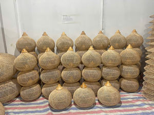 Rotin, abat-jour de suspension décoratifs allumant des lanternes naturelles faites à la main 100% Fabriqué à la main en gros fabriqué au Vietnam - Product Image 5