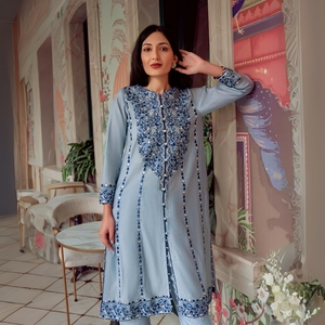 Salwar Kameez Informal Estilo Indio Pakistaní, Camisa Bordada en la Parte Delantera, Algodón Puro HandKhaddi con Borde Bordado - Product Image 4