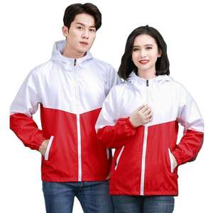 Veste coupe-vent de sport légère personnalisée pour hommes Veste imperméable à capuche softshell unisexe pour la randonnée - Product Image 5