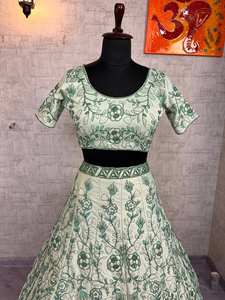 Bollywood Style Formal <b>Lehenga</b> <b>Choli</b> <b>for</b> Parties and Weddings Wholesale Price Special Function Wear - Product Image 6