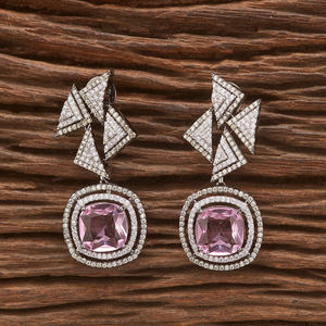 Achetez en ligne la qualité d'exportation de la belle boucle d'oreille classique en pierre nano en zircon cubique avec placage noir - Product Image 4