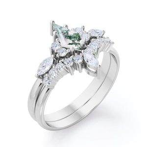 Bague en argent 925 plaqué argent avec agate mousse couronnée de 1,75 carat et moissanite, sertie à griffes, ensemble de bijoux classiques pour mariée et mariage - Product Image 4