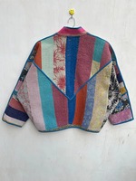 Veste matelassée Boho Hippie pour femmes au prix de gros, block à la main, design Kantha vintage, style indien, en coton rempli
