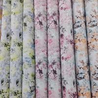 Fabricante de Tela Crepé con Estampado Digital Moderno y Personalizado, Proveedor de Textiles Suaves para Vestidos, Blusas, Ropa Étnica, Prendas OEM