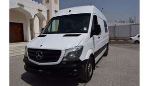 Sprinter d'occasion 2023, sièges en cuir R18 gauche, climatisation, essence, automatique, Euro4, caméra 360°, éclairage LED, écran tactile panoramique - Product Image 4