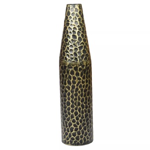 Découvrez une collection d'artisanat et d'élégance avec la série de vases en métal martelé pour la décoration de la maison et du salon - Product Image 3