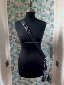 Courroie d'appareil photo en cuir véritable durable à la mode Courroie d'épaule confortable personnalisable pour les professionnels transportant leurs appareils photo - Product Image 5