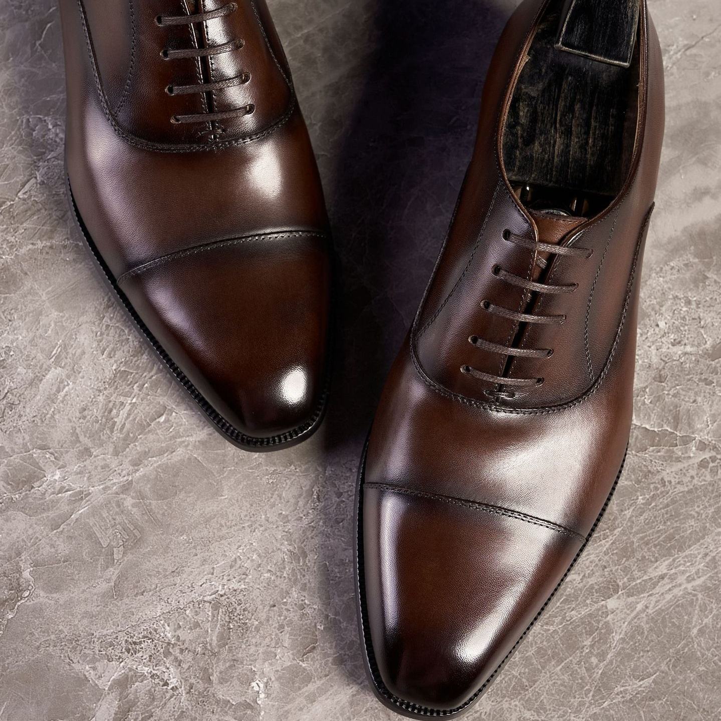 สีน้ำตาล