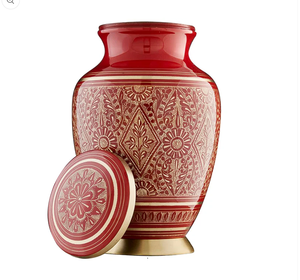 Belle urne funéraire en laiton de style américain/européen gravée rouge antique pour le stockage des cendres d'adultes - Product Image 2