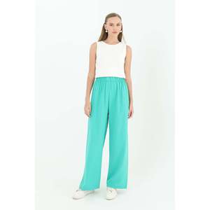 Pantalones Anchos de Cintura Alta para Mujer Puane - Pantalones Casuales Verdes Cómodos y Elegantes para Uso Diario - Modelo 18103PNT - Product Image 1