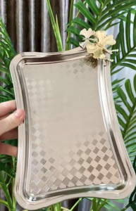 Plateau de service en métal design, plateau de présentation décoratif pour la maison, l'hôtel, le restaurant, les cadeaux de mariage, utilisation durable, vente en gros - Product Image 4