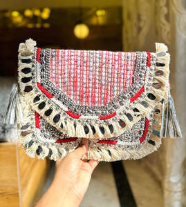 Los mejores bolsos de hombro de cuero bordados hechos a mano para mujer, moda étnica india Banjara, regalo de boda y fiesta, forro de algodón - Product Image 4