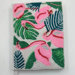 Nouveauté : Agenda scolaire en tissu velours entièrement perlé, fait main, design unique, broderie à la main, couleurs personnalisables - Product Image 1