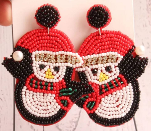 Boucles d'oreilles pendantes de Noël faites à la main par Santa, élégantes, brodées de perles, bijoux de fête, artisanat festif en perles, pour femmes - Product Image 1