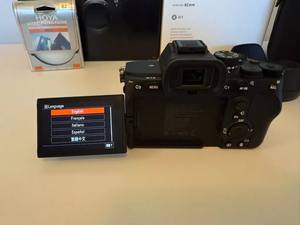 Cámara digital sin espejo Sony Alpha A7 IV original con certificación de calidad - con lente Sigma 24-70mm F2.8 DG Art - Product Image 2