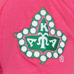 AKA prima e più bella maglietta in ciniglia di edera rosa con lettere bianche verdi per abbigliamento da confraternita in cotone camicia ricamata - Product Image 5