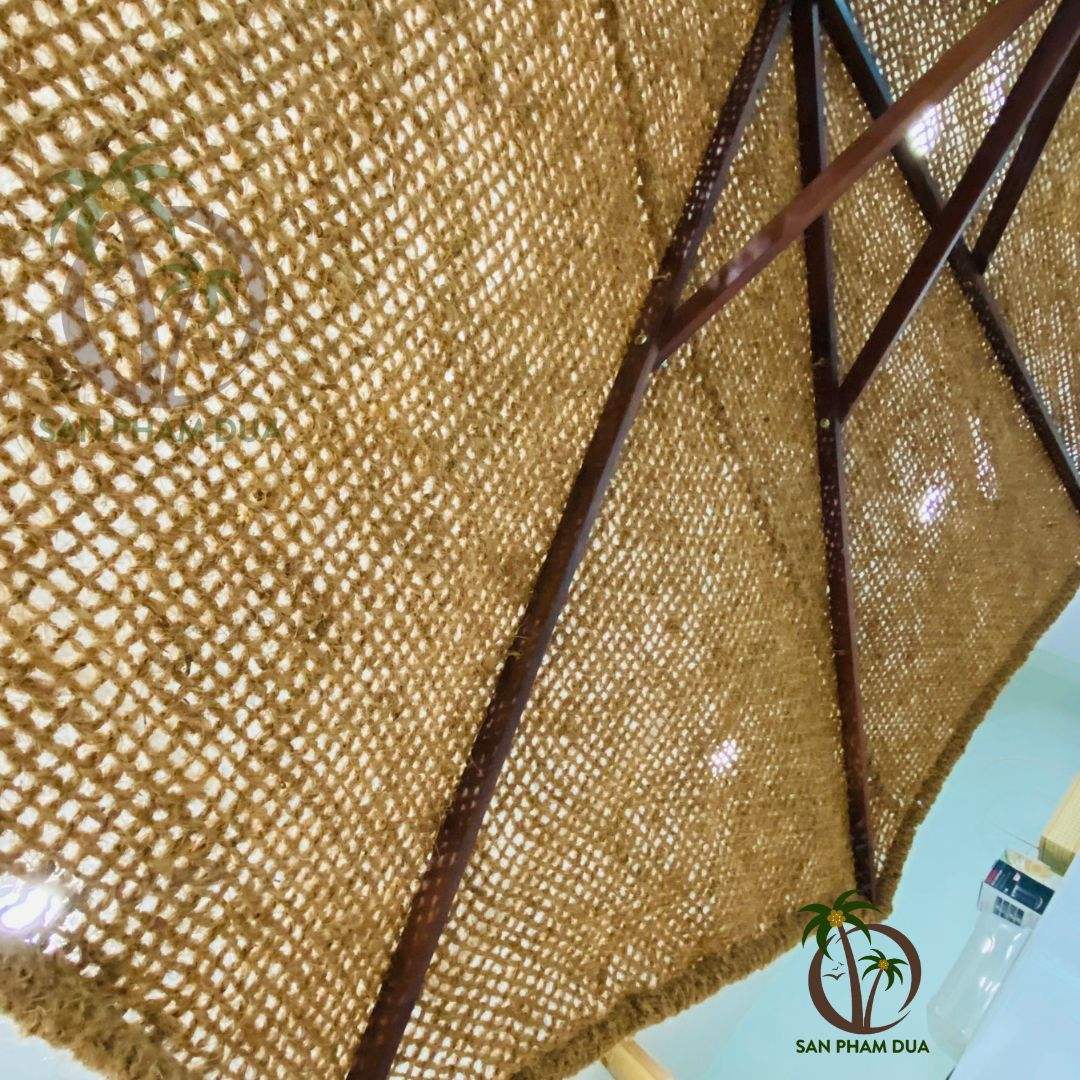 natural color of coconut fiber