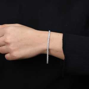 Bracelet tennis en diamant rond brillant cultivé en laboratoire en argent sterling et or 6,16 TCW Clarté VS Couleur E/F Accessoire de bijouterie - Product Image 4