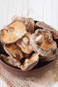 CHAMPIGNON SÉCHÉ BON MARRON OU EN CONSERVE DU VIETNAM - Product Image 3