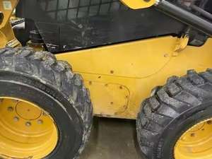 รถตักดิน SR270 2ตันเครื่องยนต์ fpt เครื่องยนต์ KYB - Product Image 2