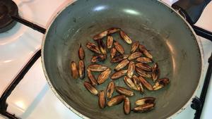 Graines de dattes entières Tos 250g, naturelles, nettoyées, séchées, qualité alimentaire, marque privée, vente en gros, Turquie, durée de conservation de 48 mois - Product Image 5