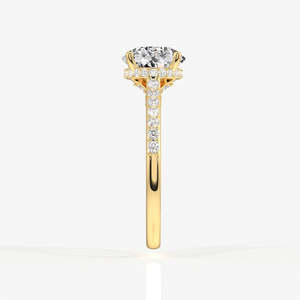 Anillo de Diamante Moissanite con Corte Portugués y Halo Oculto, Elegante, en Plata de Ley - Product Image 4