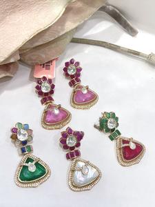 ต่างหูฟิวชั่นที่น่ารักพร้อมหินมองหาสำหรับผู้หญิงและเด็กผู้หญิงสำหรับตอนเย็นเหมาะสำหรับงานปาร์ตี้และคอลเลกชันแฟชั่นแบบดั้งเดิม - Product Image 2