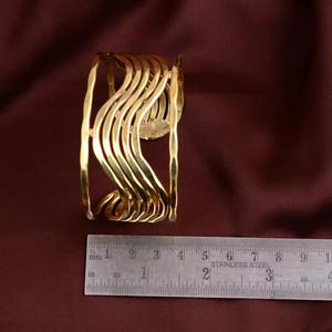 Bijoux de manchette en laiton de luxe antique Sculpture moderne Design inspiré Bracelet de finition polie pour femmes inspiré de la Chine pour la boutique - Product Image 4