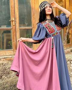 Belle robe ethnique Kuchi pour filles afghanes pour fêtes et occasions spéciales à prix d'usine - Product Image 1