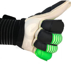 Gants de gardien de but en cuir en gros pour l'entraînement au football avec sangle de poignet réglable et fermeture à boucle et crochet personnalisable - Product Image 3