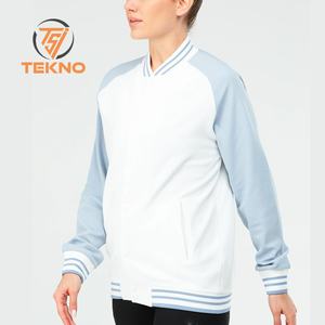 Vestes universitaires pour femmes personnalisées 2025 Vestes universitaires brodées de haute qualité pour jeunes adultes Service OEM personnalisé - Product Image 5