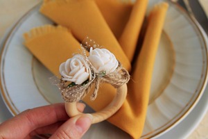 Anneau de serviette en rotin blanc artisanal pour une présentation élégante de la table, cuisine et occasions spéciales, vente en gros en provenance d'Inde - Product Image 2