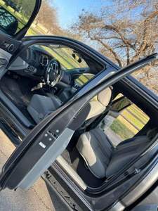 รถยนต์มือสองคุณภาพดีราคาประหยัด ปี 2015 โตโยต้า ทาโคมา พวงมาลัยซ้าย - Product Image 4