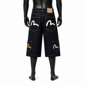 Pantalones cortos de mezclilla holgados con múltiples bolsillos para hombre, estilo streetwear de verano, con gráficos, corte holgado, hasta la rodilla - Product Image 2