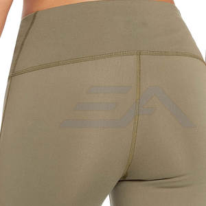 Nouveau style, legging pour femme sur mesure, couleur unie, spandex/nylon, respirant, évacuant la transpiration, fabriqué au Pakistan - Product Image 4