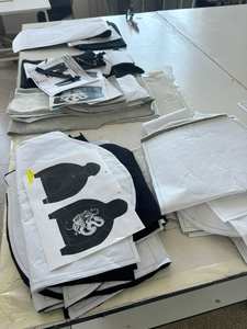 Sweat à capuche zippé Sportish Impex Premium en maille gaufrée brodée 3D, délavé à l'acide, épaules tombantes, vintage, effet vieilli, bordeaux - Product Image 6