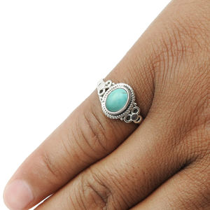Delicada piedra turquesa 925 plata esterlina forma ovalada anillo clásico regalo para mujeres y niñas joyería hecha a mano proveedor al por mayor - Product Image 3
