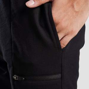 Pantalones Cortos Deportivos Negros para Jóvenes con Logotipo Bordado, 100% Poliéster, Cintura Elástica y Cierre con Cordón, Talla XL, Estilo Bermuda y Hot Shorts - Product Image 6