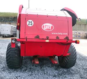 เครื่องอัดฟางยี่ห้อ WELGER รุ่น 2013 RP 245 X CUT จำนวน 2 เครื่อง สภาพดี พร้อมเครื่องยนต์ เกียร์ มอเตอร์ ประสิทธิภาพสูง รับประกัน 4 ปี ผลิตในฝรั่งเศส - Product Image 3