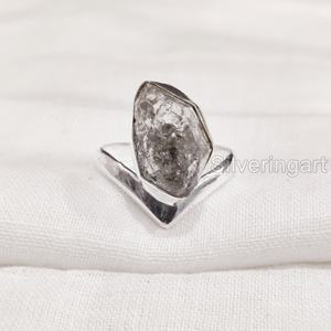 Joyería de piedra cruda anillo de mujer Natural áspero Herkimer diamante piedra preciosa V corona banda Navidad 925 anillo de plata esterlina - Product Image 1
