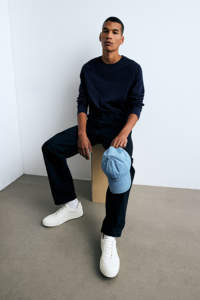 Couleur bleu marine de qualité supérieure Conception de logo personnalisé Tissu en jersey de coton imprimé T-shirt à manches longues et col côtelé pour hommes - Product Image 2