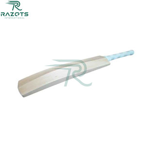 Razorts Batte de cricket internationale Kashmir Willow Main gauche Entraînement léger Batte de bois écologique Pakistan - Product Image 3