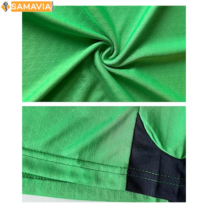 Conjunto de camiseta de fútbol retro con cuello en V al por mayor listo para enviar kit de fútbol personalizado para hombres con colores contrastantes - Product Image 5