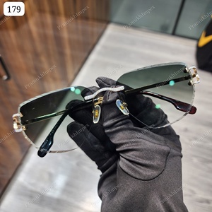Gafas de Sol de Moda Estilo Rapero Hip Hop en Tonos Verdes, Diseño Clásico, Pasa la Prueba de Diamantes, Corte VVS, Cristal Moissanita, Anti-Reflejantes - Product Image 1