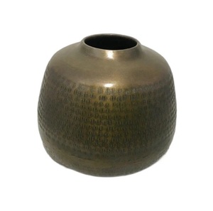Jarrón Decorativo de Metal Dorado de Aluminio, Estilo Costero, Hecho a Mano, Personalizable en Tamaño y Color, Ideal para Bodas y Decoración del Hogar - Product Image 5