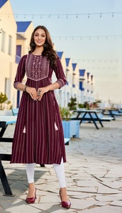 La última colección elegante de bordado y trabajo hecho a mano de rayón pesado Kurti - Product Image 6